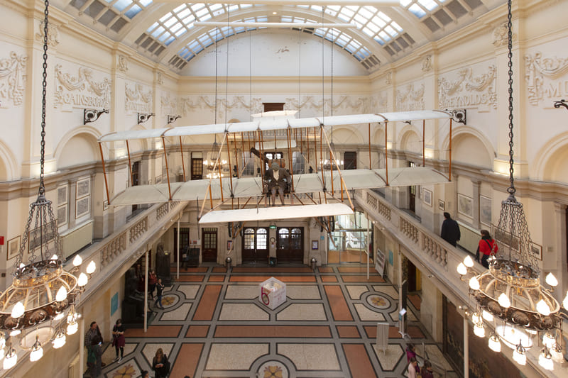 musem art gallery