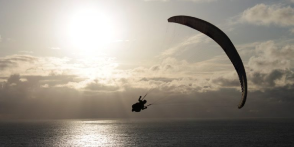 Tenerife: Un Paraíso para los Deportes Extremos, Aventuras Tecnológicas y Naturaleza Sin Igual