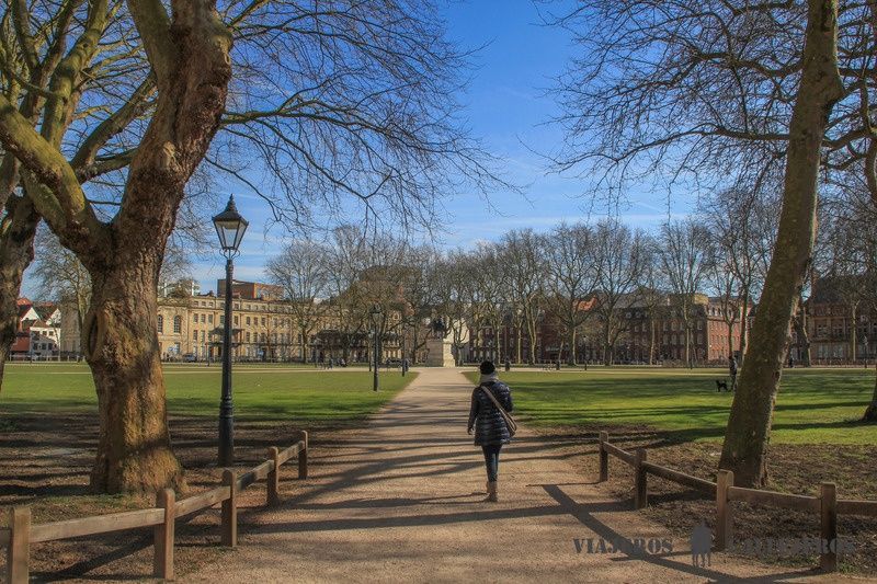 que ver en Bristol Queen Square