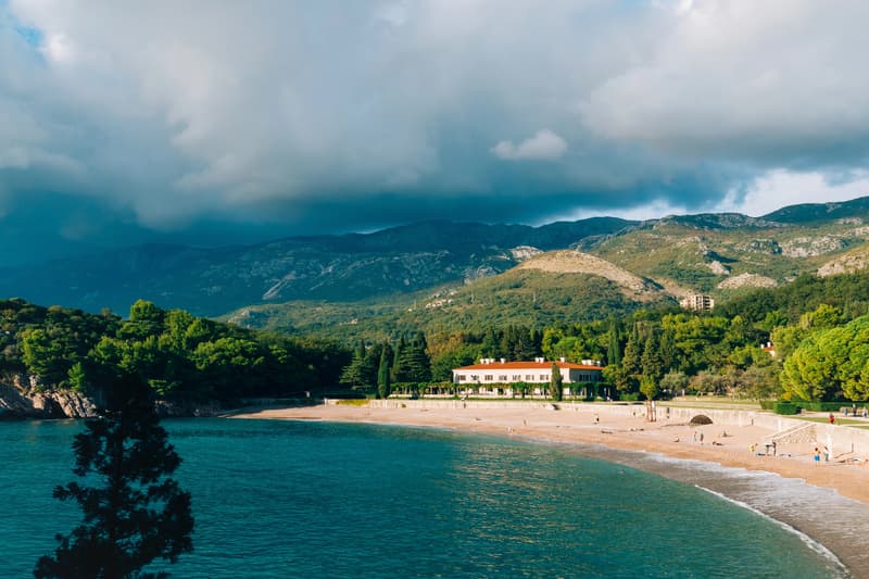 Queen’s Beach, otra de las mejores playas de Montenegro