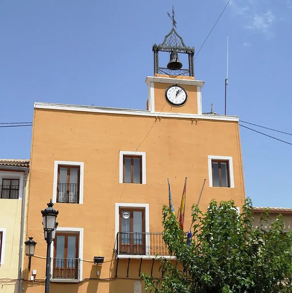 Ayuntamiento de Salinas (Alicante). Por Enrique Íñiguez Rodríguez (Qoan)