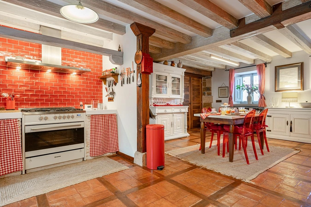 Casa rural El Jardín Escondido, en Val de San Vicente (Cantabria).