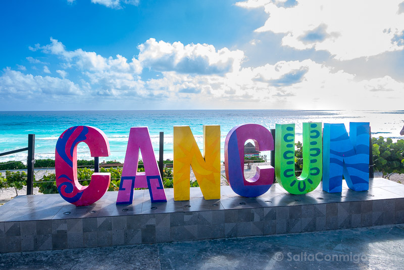 Que Ver en Cancun Playa Delfines Letras