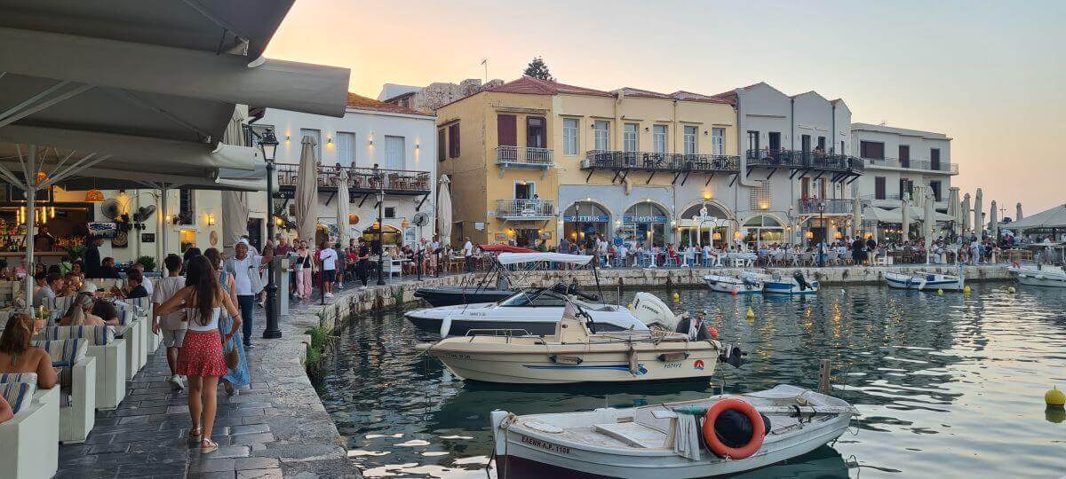El encantador Puerto Veneciano de Rethymno El encantador Puerto Veneciano de Rethymno