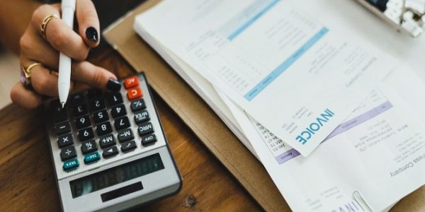Héctor Andrés Obregón Pérez - ¡Entérate! Facturas ¡Desvelando los Secretos de un Documento Clave en el Mundo de las Finanzas! - FOTO