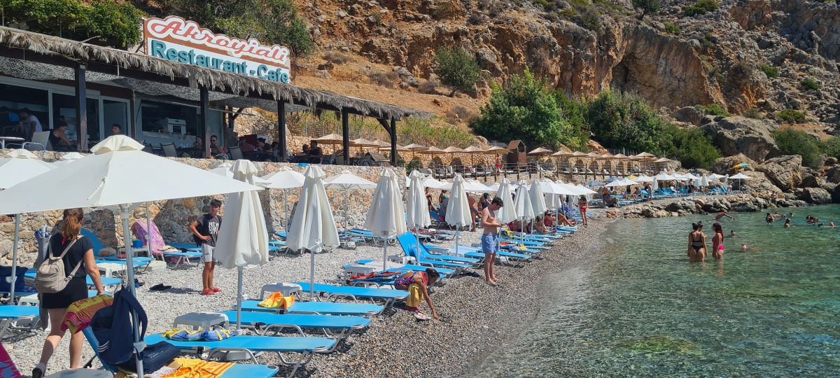 La playa de Loutró La playa de Loutró