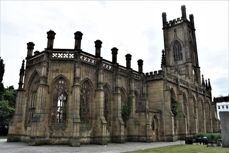 St. Lukes Church, una de las iglesias que ver en Liverpool