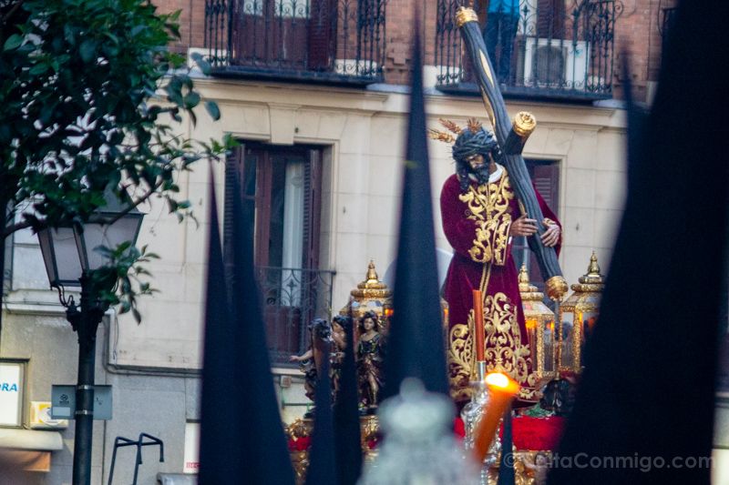 La procesión de Nuestro Padre Jesús del Gran Poder es una de las más famosas de Madrid Semana Santa en Madrid Procesion Jesus Gran Poder
