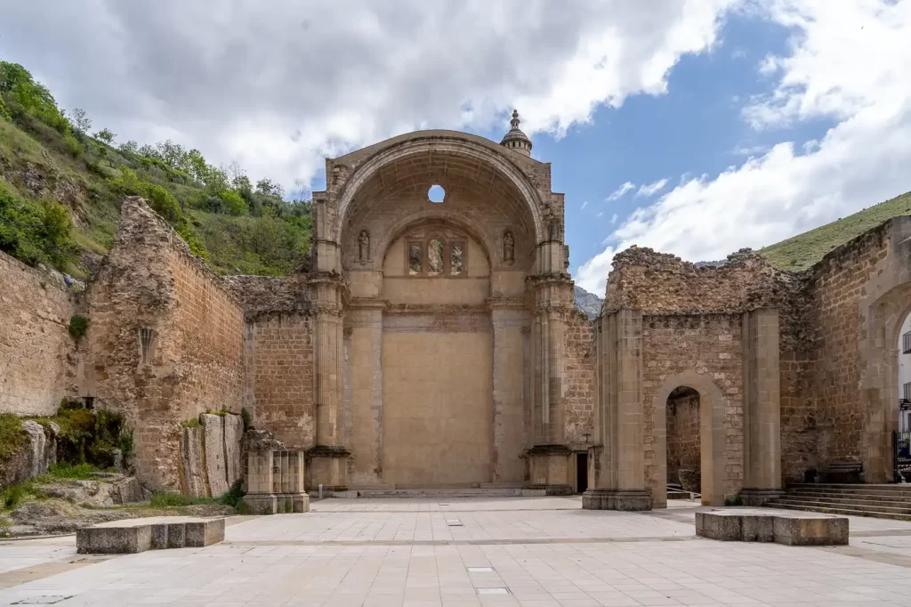 Andalucia - Recorrido y cosas que ver en Cazorla Sobre la Bóveda del río Cerezuelo