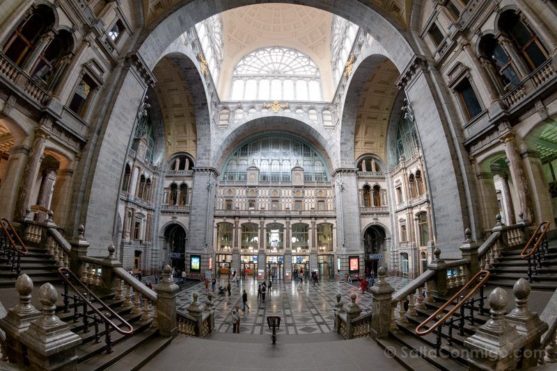El hall de la estación de tren de Amberes Que Hacer En Amberes Estacion Tren Hall