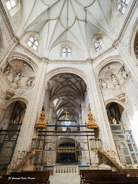 Monasterio de la Vid, Iglesia, coro alto - El Guisante Verde Project