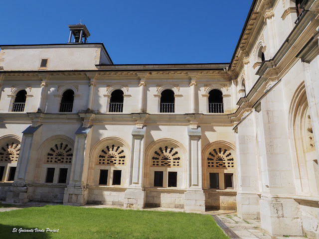 Monasterio de la Vid, exterior del claustro - El Guisante Verde Project