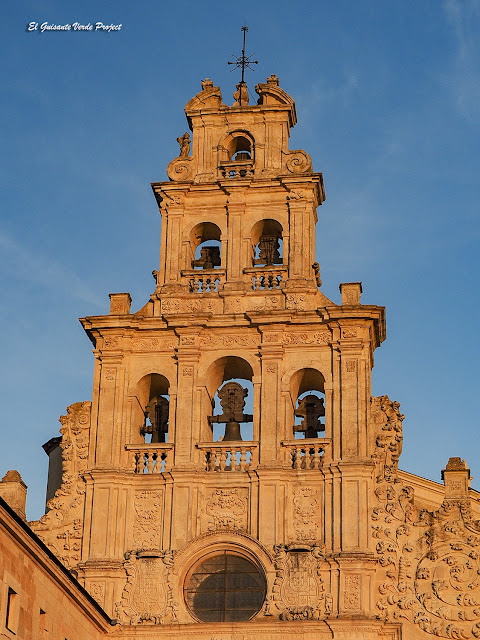 Monasterio de la Vida, espadaña de la iglesia - El Guisante Verde Project