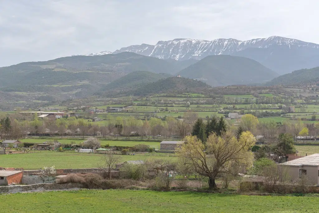 Montañas del Cadí, desde La Seu d'Urgell en Lleida. Por martinscphoto