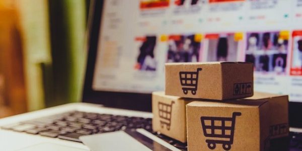 Luis Alberto Pérez González - ¡Síguelas! Estrategias inteligentes para aumentar seguridad y ahorro en tus compras online - FOTO