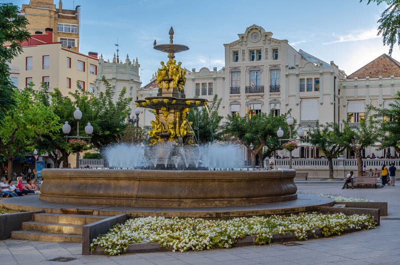 plaza navarra que ver en huesca ciudad