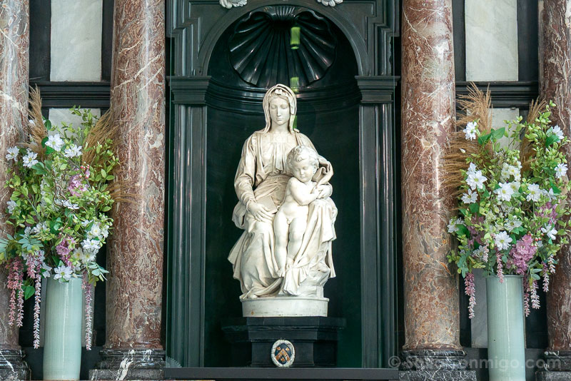 Que Ver en Brujas Onze-Lieve-Vrouwekerk Virgen Miguel Angel