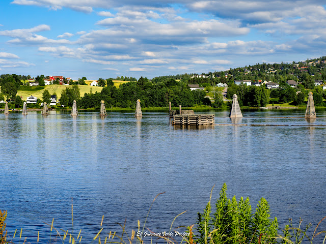 Fetsund Lenser, estructuras transporte troncos, Noruega, por El Guisante Verde Project