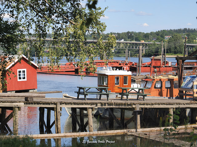 Fetsund Lenser, acceso al muelle, Noruega, por El Guisante Verde Project
