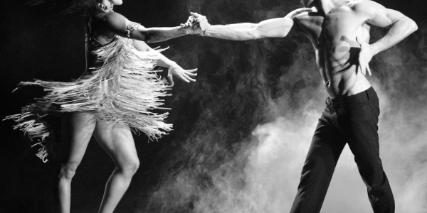 La Salsa y el Baile: Un Lenguaje Corporal de Conexión y Pasión por Wilson Alexander Pabon Barreto