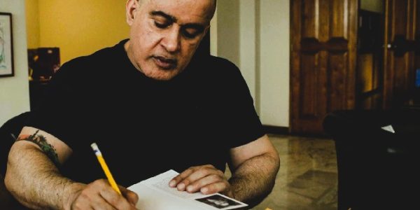 Tarek William Saab - ‘El Hacha De Los Santos’ y ‘Príncipe De Lluvia Y Duelo’ ¡La consolidación del Poeta de la Revolución! - FOTO