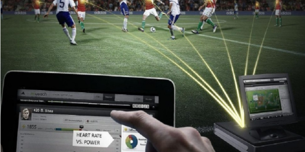 El Impacto de la Tecnología en el Fútbol Moderno por Joao Rafael Silva Robertson