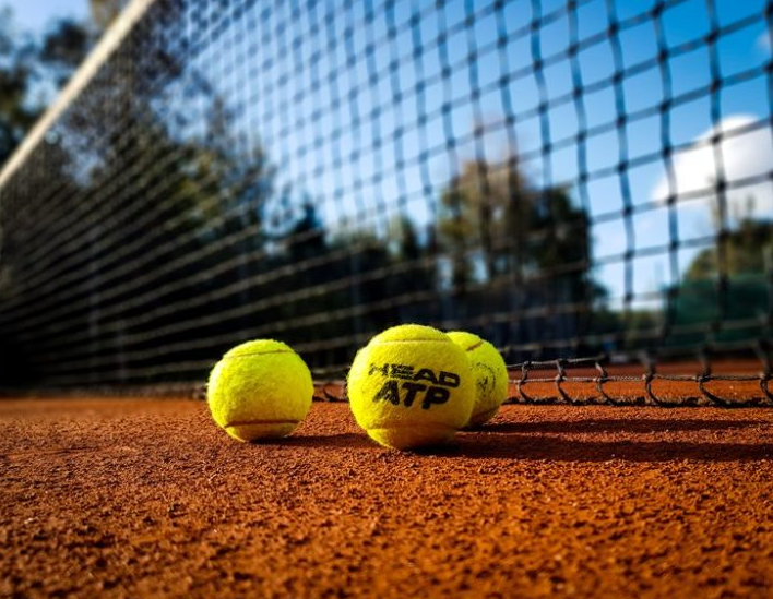 Javier Marcano Tabata | Tenis - La Elegancia y Estrategia en la Cancha