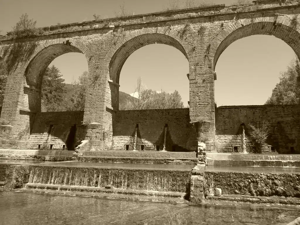 Piscina natural de la Garcipollera, en Castiello de Jaca (Huesca).