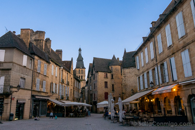 Ruta Perirgord Coche Sarlat-la-Caneda