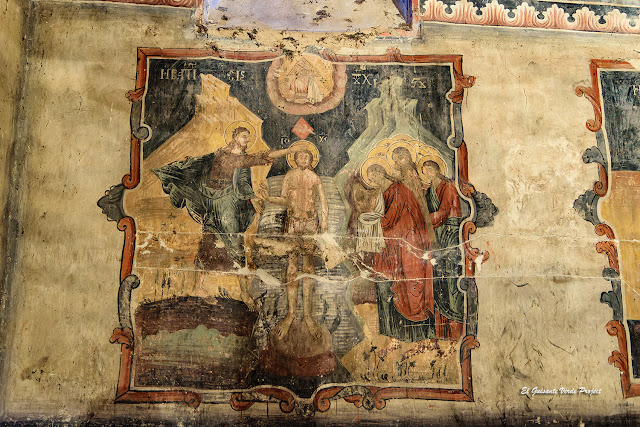 Santa María de Leusa, bautismo, Albania - El Guisante Verde Project