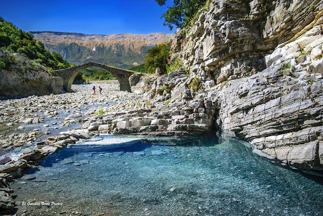 Baños Termales de Bënjë, Albania - por El Guisante Verde Project