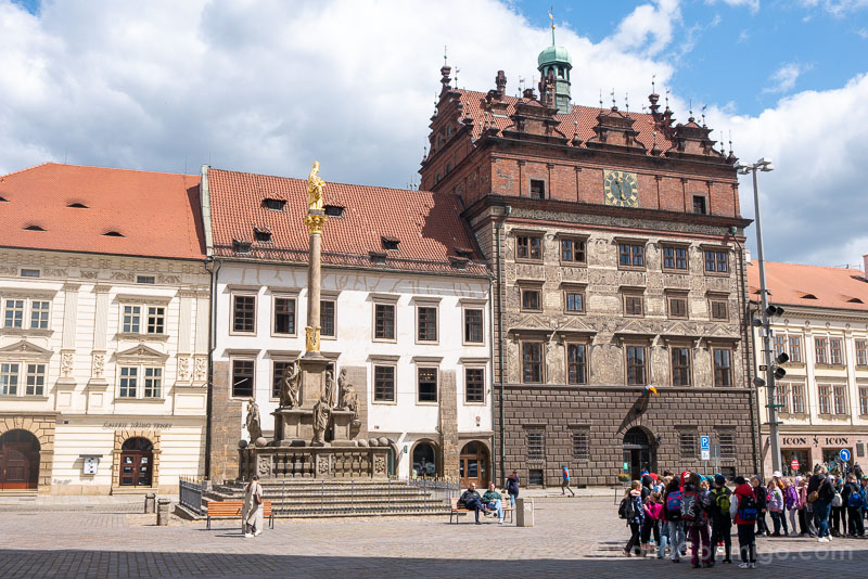 Que Ver en Pilsen Namesti Republiky Ayuntamiento Columna Peste