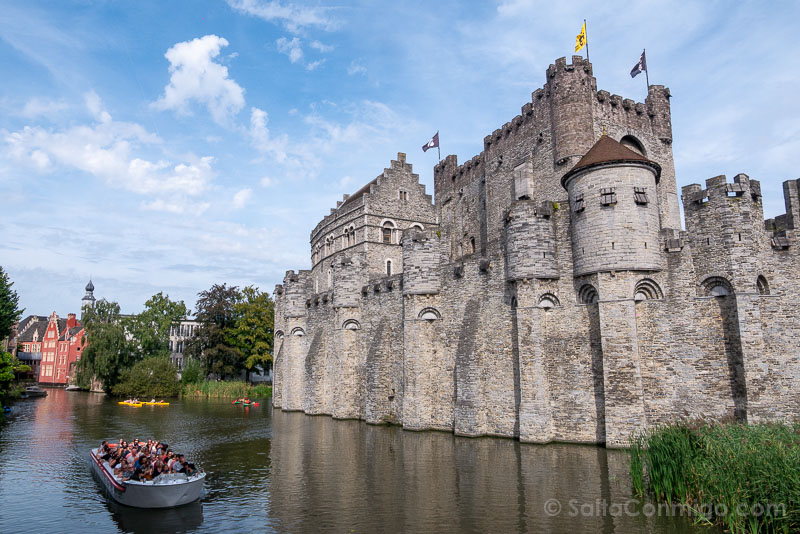 Castillo de los Condes de Flandes Gante Exterior Barco