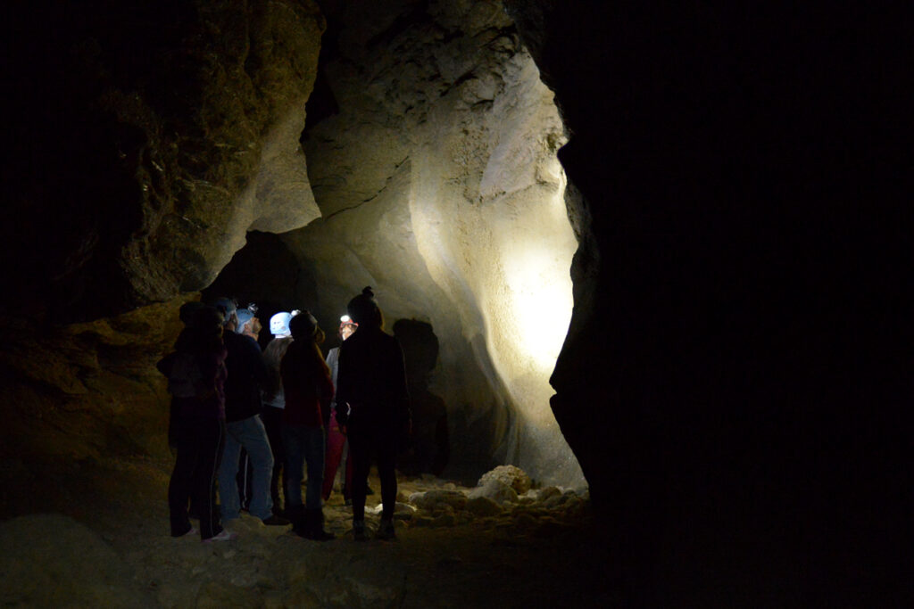 Ruta por las Cuevas de Sorbas. Cedida por © TURISMO ANDALUZ