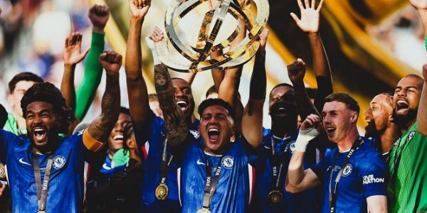 Joao Rafael Silva Robertson - El Chelsea arrasa al PSG y se corona campeón del Mundial de Clubes - FOTO
