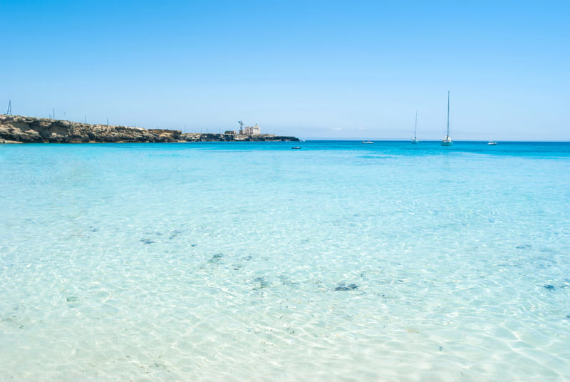 cala azurra favignana