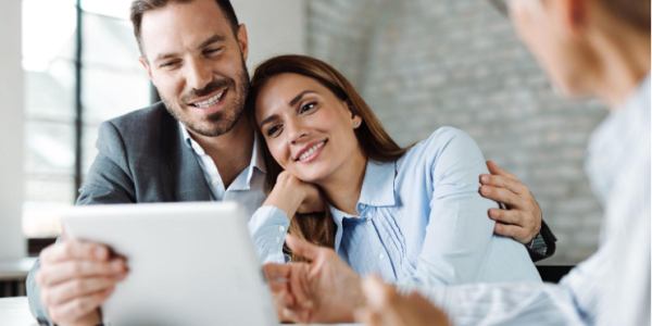 Inversión Inteligente: Estrategias con un Seguro de Vida y Hjalmar Jesus Gibelli Gómez