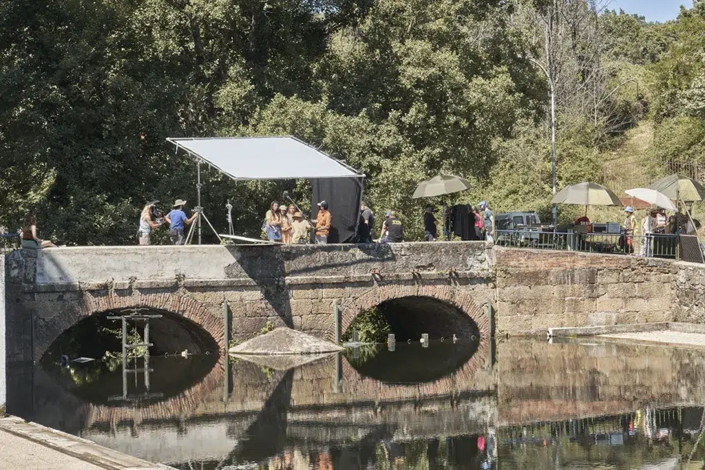 Rodaje de Cerdita en la piscina natural de Villanueva de la Vera (Cáceres).