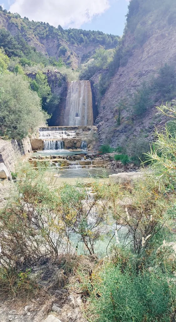 Al poco de iniciar la ruta encontraremos el dique y las badinas.