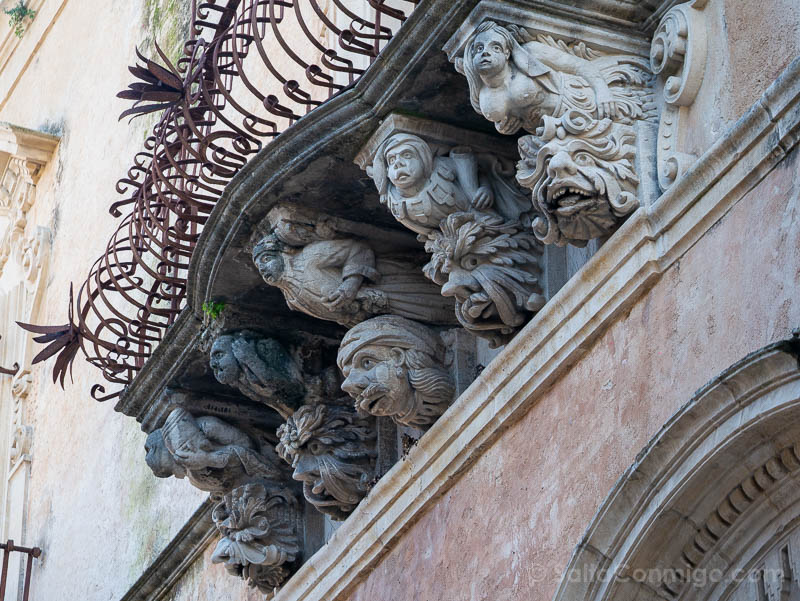 Que Ver en Ragusa Sicilia Palazzo Cosentini Barroco