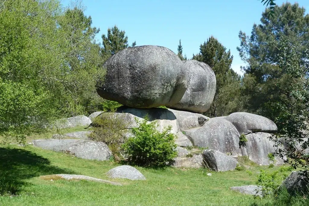 Penas de Rodas. Cortesía del concejo de de Outeiro de Rei.