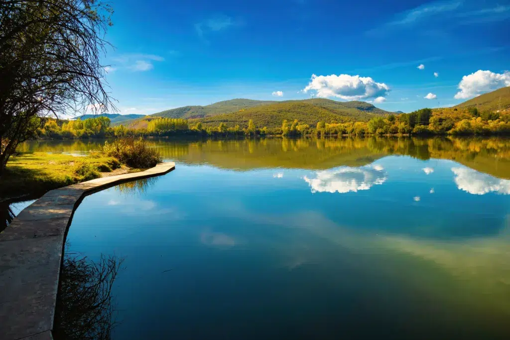 Lago de Carucedo. Por jocaja.