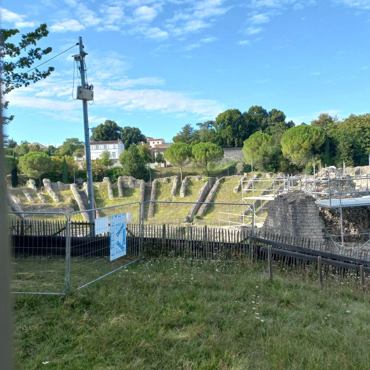 Anfiteatro galo-romano Anfiteatro galo-romano