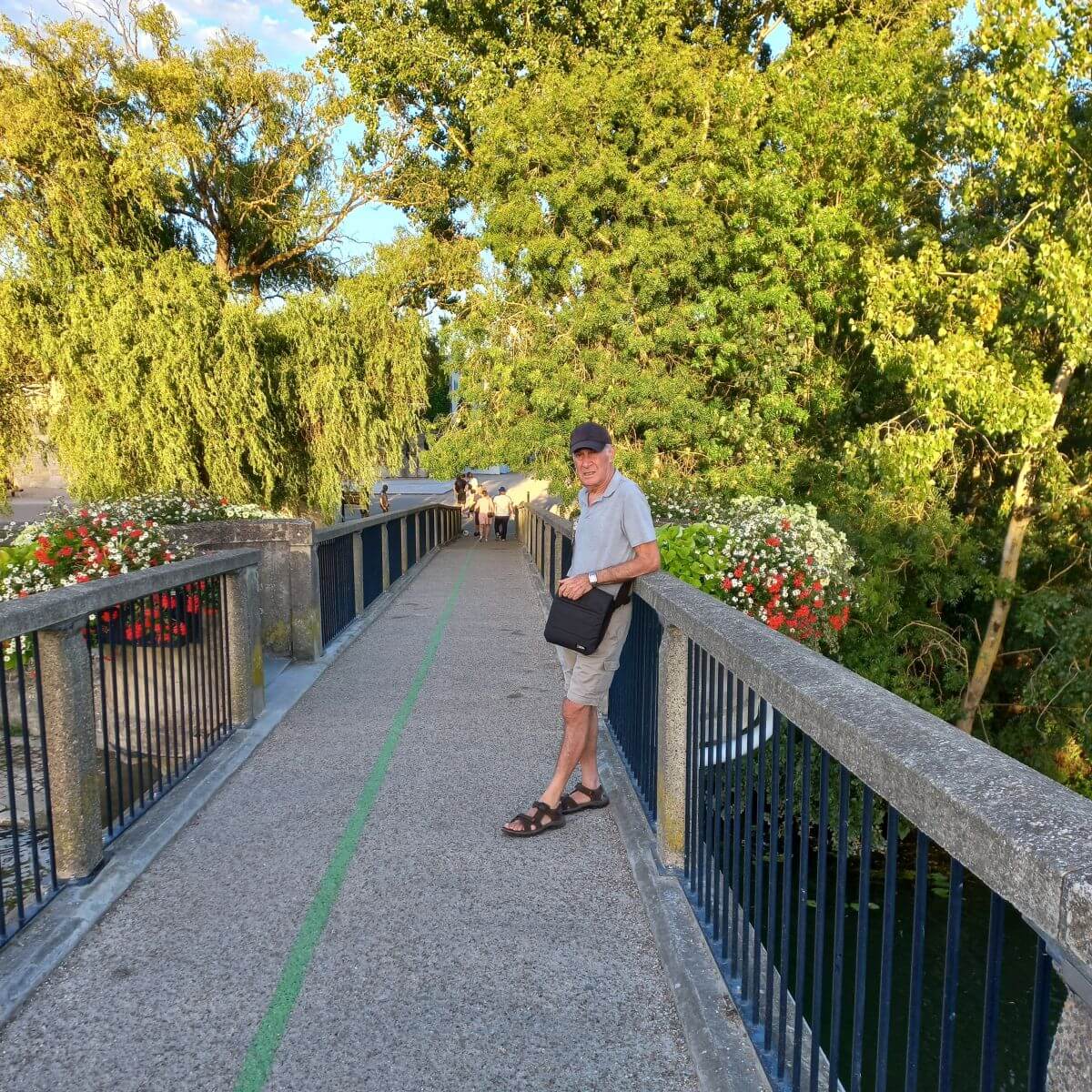 Puente sobre el río Charente Puente sobre el río Charente