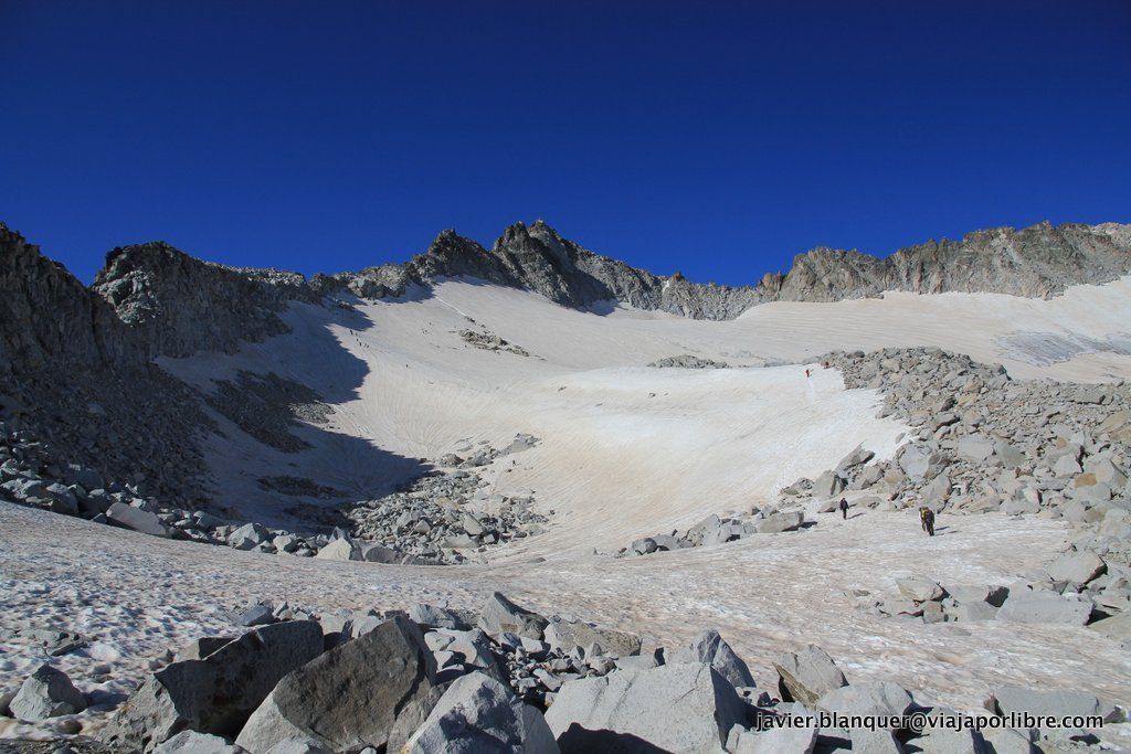 Senderismo - Ruta y ascensión al Aneto (Senderismo en Pirineos) Ascensión al Aneto