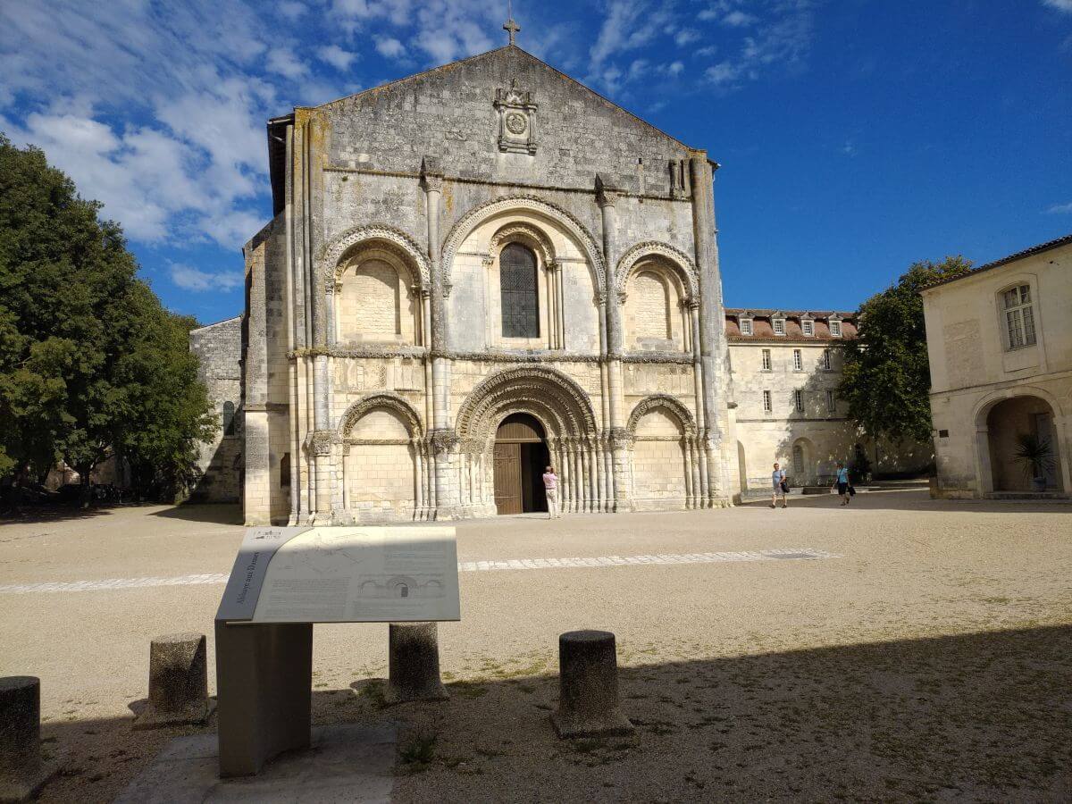 Saintes Saintes