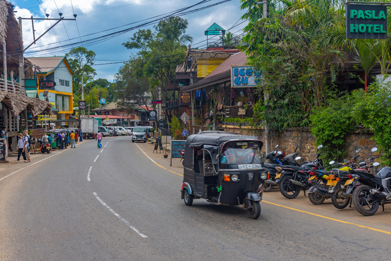 Tuk tuk en una ruta por Sri Lanka en 15 días