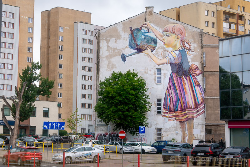 Podlaquia Polonia Bialystok Niña con una regadera Natalia Rak