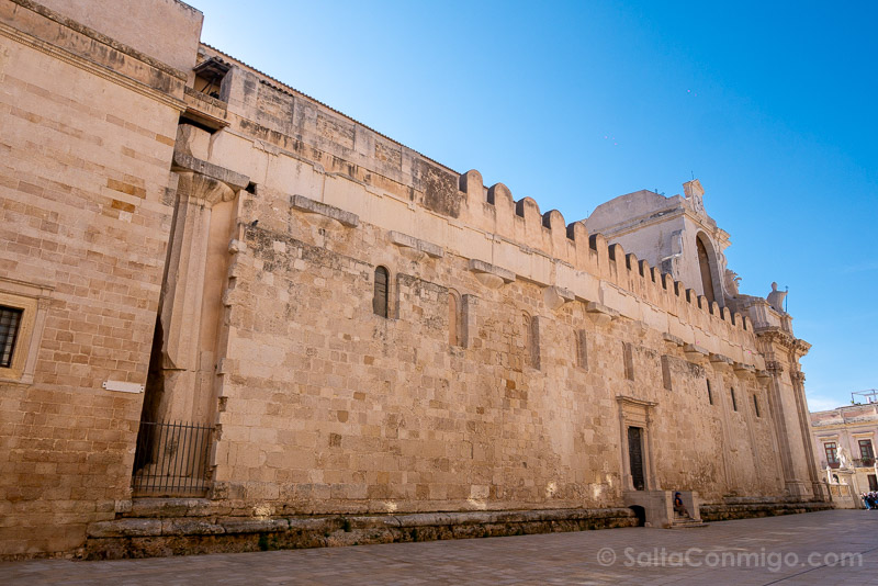 Ruta Por Ortigia Siracusa Sicilia Piazza Minerva Catedral Columnas Griegas
