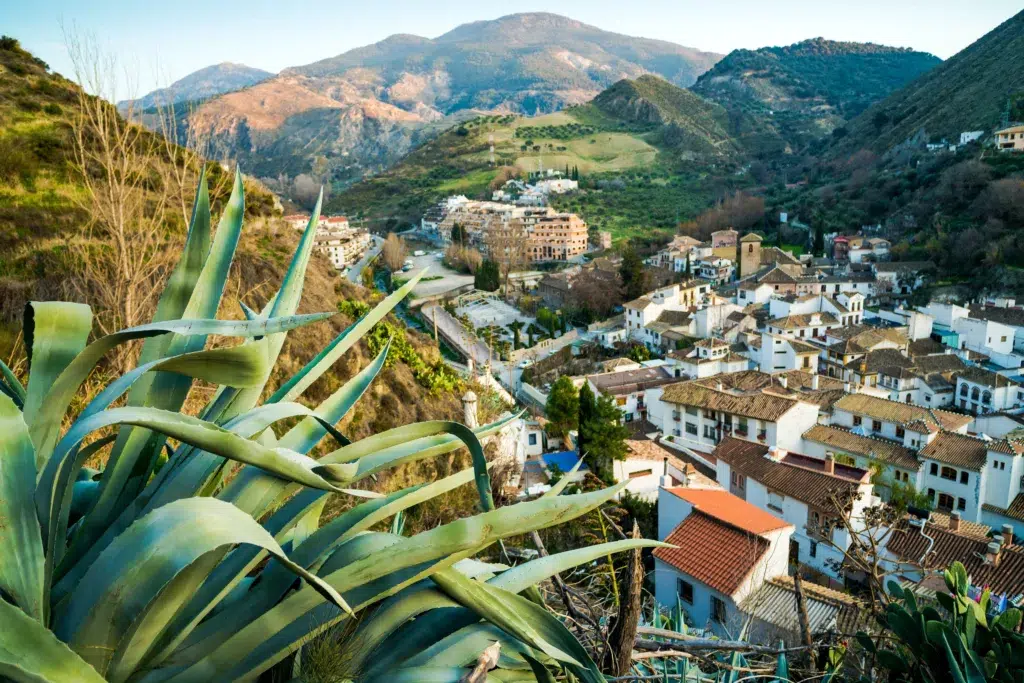 Monachil, pueblo de Granada. Por alexanderkonsta.